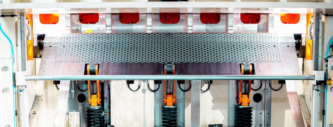 La fabrication du métal déployé